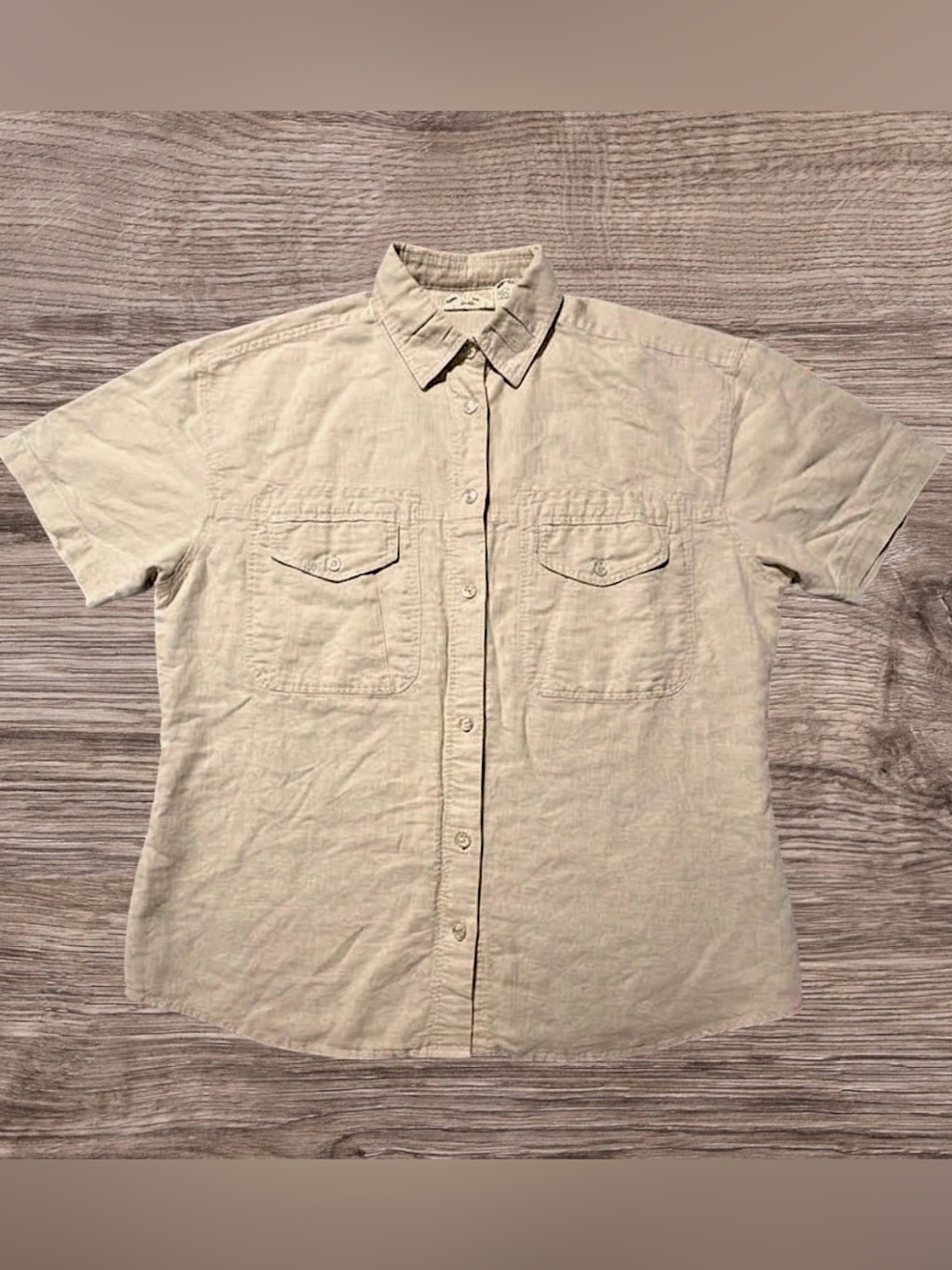 Gitano Short-Sleeve Button Front Blouse in Light Beige
